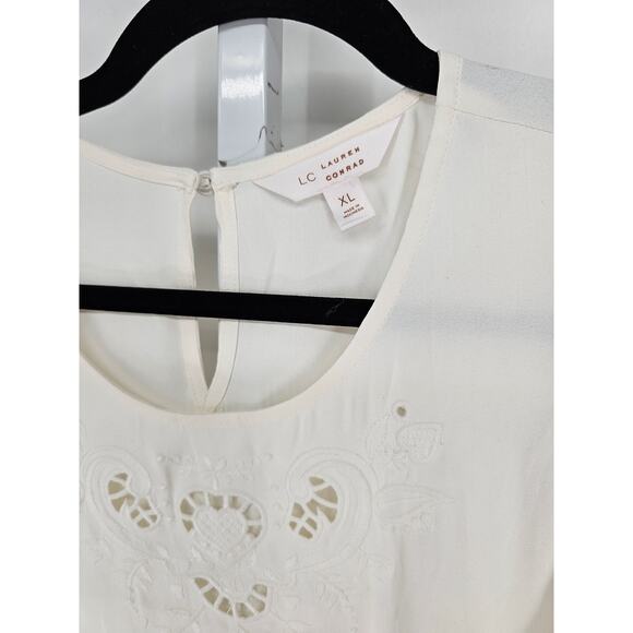 LC Lauren Conrad Womens Sz XL Long Sleeve Blouse Cream w Keyhole Cutouts - Picture 3 of 4
